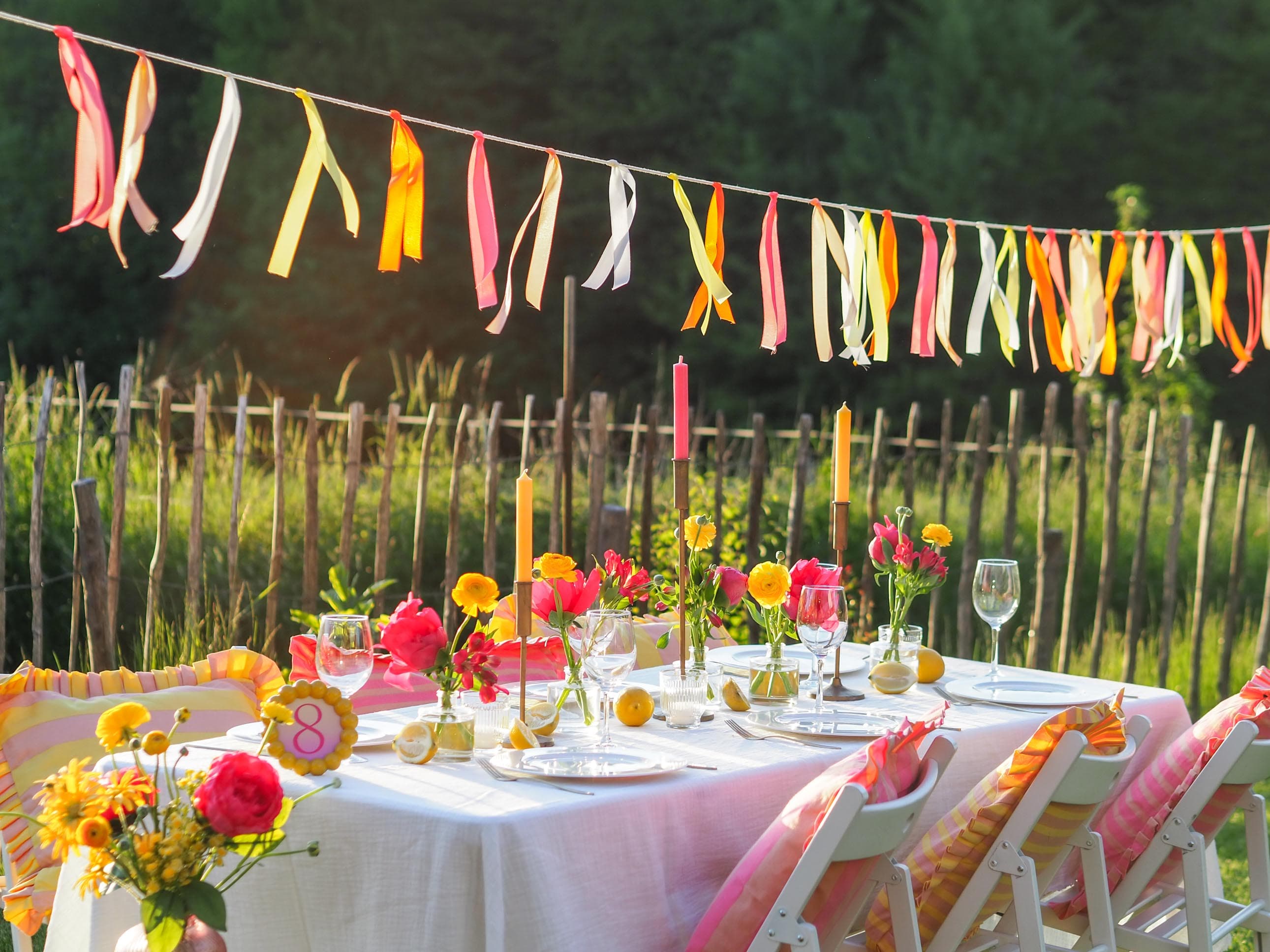 Image of Satingirlande summer